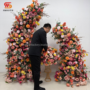 Arche florale de luxe LEDA faite à la main, motif marguerite orange et rose, pour toile de fond de mariage extérieur, personnalisable, idéale pour la Saint-Valentin, avec fonctionnalité souple - Product Image 2