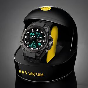 Reloj <span class=keywords><strong>Digital</strong></span> Preferido Para Hombre con Pantalla Doble Grande en Negro, Resistente al Agua, Formato 12/24 Horas y Luz Nocturna LED Para Exteriores - Product Image 2