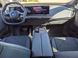 <span class=keywords><strong>BMW</strong></span> <span class=keywords><strong>IX</strong></span> XDrive50 SUV 2024 Usato in Ottime Condizioni - Product Image 6