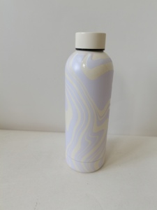 Botella de Agua Aislada de 500 ml con Diseño de Mármol, a Prueba de Fugas, de Doble Pared, de Acero Inoxidable, con Aislamiento al Vacío, Mantiene la Temperatura de 6 a 12 Horas - Product Image 4