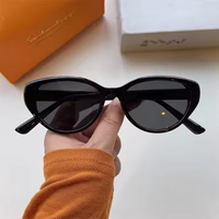 Cateye Fashion Trend protection UV Lunettes de soleil pour femmes Protection solaire personnalisée Lunettes de soleil Activités de plein air et voyages
