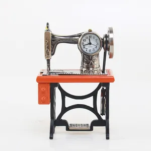 Relógio, vintage, presentes de aniversário, velho moderno, máquina de costura em miniatura, relógios de quartzo, relógio de ornamento de mesa e prateleira