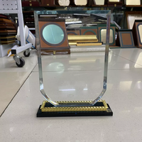 Trophées en cristal K9 vierges en gros à Guangzhou, prix bas, trophées en verre personnalisés avec base noire