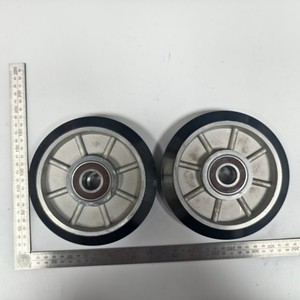 Galet <span class=keywords><strong>de</strong></span> guidage fiable pour ascenseur EA18359 L=32mm RG150 150mm - Product Image 6