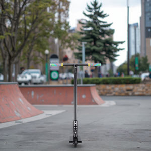 Huoli 特技滑板车，带 <span class=keywords><strong>2</strong></span> 个 PU 轮，极限运动街头款，OEM ODM，铝钢，黑色，街头儿童专业特技滑板车 - Product Image 3