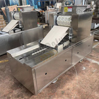 Machine de découpe rotative w, pour la fabrication de biscuits et de cookies