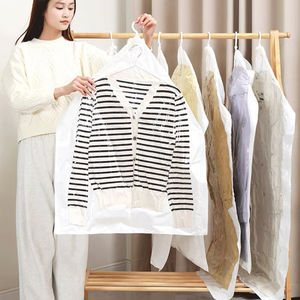 Bolsa de Almacenamiento <span class=keywords><strong>al</strong></span> Vacío <span class=keywords><strong>para</strong></span> <span class=keywords><strong>Ropa</strong></span>, Colgante, Ahorra Espacio, con Gancho, a Prueba de Polvo, con Cierre Lateral - Product Image 1