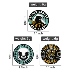 Spille Smaltate dei Badgers del Miele, Animali Cartoon con Citazioni, '<span class=keywords><strong>Mi</strong></span> Chiamano Badger del Miele', Distintivi da Bavero, Gioielli Regalo per Amici - Product Image 6