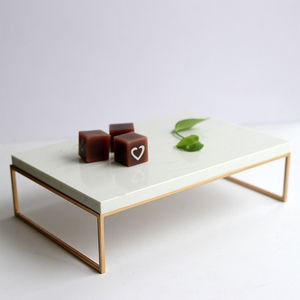 Vendita all'ingrosso su misura rettangolo di marmo Cake Stand di lusso 2 livelli di visualizzazione bianco vassoi con manico in oro - Product Image 4