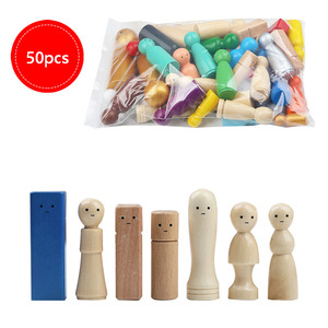 Set di figurine di famiglia artigianali da 50 pezzi, legno naturale e decorazioni con finitura metallica, con custodia in velluto per decorazioni per la casa - Product Image 3