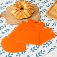 Vente chaude cuisson outils pâteux coloré grattoir de qualité alimentaire PP grattoirs à pain 6 pièces ensemble grattoir à gâteau