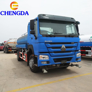 Usine Chengda utilisé Howo 4*2 10000 litres <span class=keywords><strong>camion</strong></span>-citerne d'eau à vendre - Product Image 5