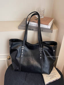 Sac Rétro Grande Capacité 2026 Nouveau Style Sac à Bandoulière Tendance pour Femme Idéal pour les Sorties, le Travail et les Trajets Quotidien – Sac Fourre-Tout - Product Image 4