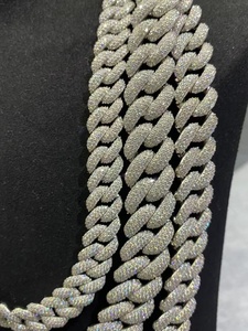 Collier tendance en argent sterling plaqué or 22 carats avec cristaux de glace et chaîne cubaine en moissanite VVS, style hip-hop - Product Image 2