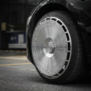 Enjoliveurs de roues rétro noirs et dorés à motif floral pour <span class=keywords><strong>Tesla</strong></span> <span class=keywords><strong>Model</strong></span> <span class=keywords><strong>3</strong></span> <span class=keywords><strong>Model</strong></span> Y 19 20 pouces, protections de jantes personnalisées - Product Image 2