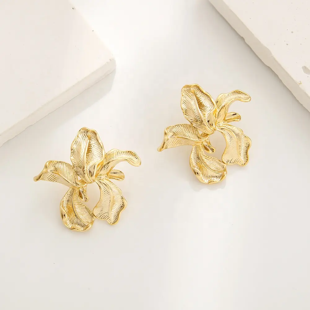 Hot Sale 18K Gold Bow Flower Female Stud Earrings Geometric Metal Plating Anniversary Featuring Pendant
