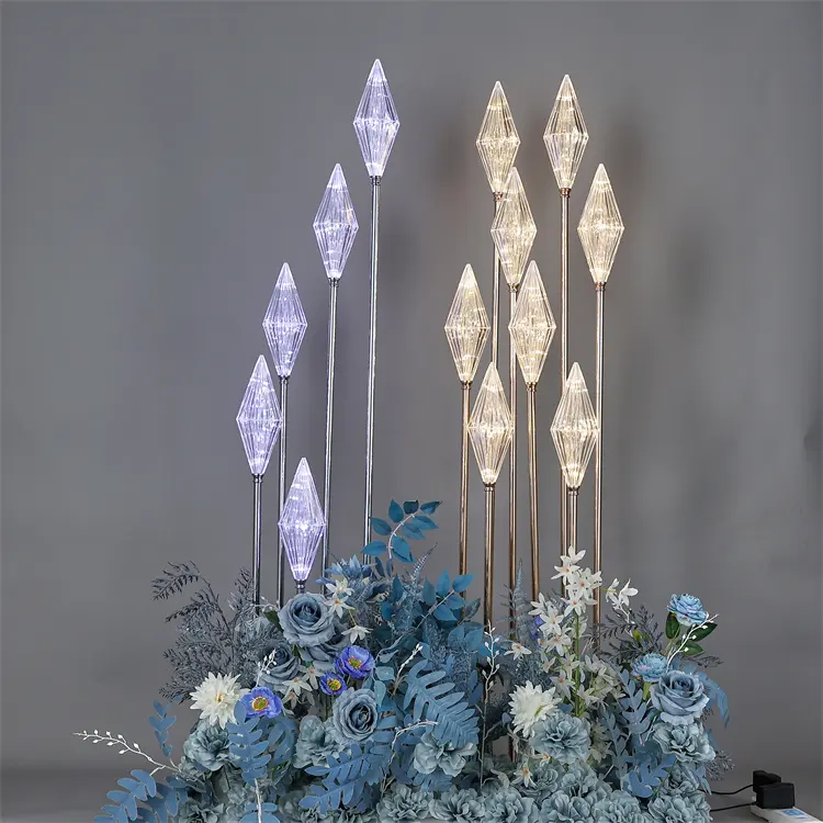 Yükseltilmiş yüksek parlaklık elmas zemin lambası düğün dekorasyon parti dekorasyon atmosfer sahne mekan kristal dekorasyon