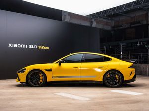 Xiaomi SU7 Ultra 2025 Fabricado en China, Pekín, Alto Rendimiento, 630 km de Autonomía, Coche Eléctrico Puro, Vehículos de Nueva Energía, ¡Venta Caliente! - Product Image 3