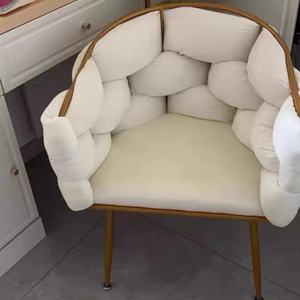   Sillón Moderno con Brazos, Tapizado en Tela, Silla de Restaurante Acolchada, Sillas de Comedor de Terciopelo para Comedor - Product Image 4