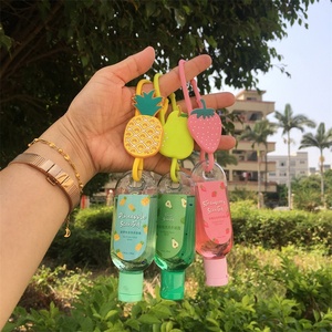 Desinfectante de Manos Líquido Portátil Reutilizable a Base de Alcohol con Llavero y Logotipo Personalizado, Fórmula sin Agua de 30 ml de Capacidad - Product Image 4