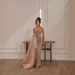Vestido de noche sirena sin tirantes con cuentas Serene Hill LA73220, color nude, con mangas extraíbles y abertura lateral, para fiestas formales. - Product Image 1