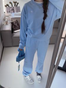 Y2146 3D防光标标志天鹅绒纯色简约多功能圆领长袖宽松情侣连帽衫套装 - Product Image 1