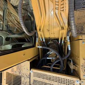 Vente flash : Excavatrice d'occasion CAT320BL 320B, 20T, système hydraulique fiable, moteur 2022, puissance 103 kW, 1000 heures, pièces détachées disponibles - Product Image 3