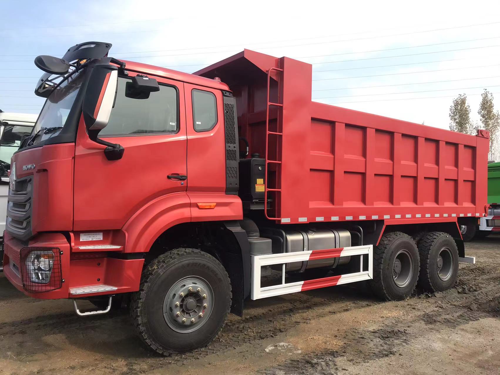 유노 OEM AZ2203100005 Low Grade Cone Hub Assembly for Sinotruk