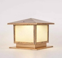 Lampe de pilier solaire extérieure en aluminium de style européen lampadaire abat-jour en verre étanche E27 luminaire sur pied pour patio