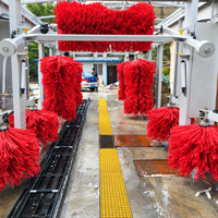 Machine de lavage de voitures automatique en tunnel continu, 11 brosses, système de convoyeur, largeur de lavage de 2,35 m pour atelier de lavage de voitures