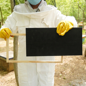 Nuevas láminas de cera de abejas de plástico Menger Bee Honeycomb Beeswax Foundation Deep Frame, tamaño de celda de 5.4 mm, 2 años de garantía, modelo BS-5, para apicultura. - Product Image 1