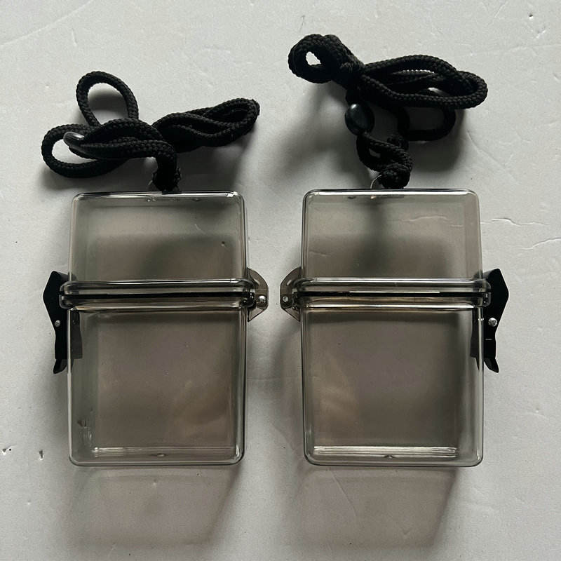 12.1X9.4x3.8 cm; transparent smoky gray