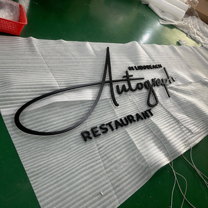Insegna aziendale personalizzata a LED con effetto alone, lettere 3D in acciaio inossidabile nero opaco con <span class=keywords><strong>font</strong></span> personalizzato per ristoranti di lusso, resort costieri e spa - Product Image 2