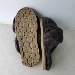 Chanclas clásicas de piel de oveja australiana auténtica para mujer, nueva moda, zapatillas cálidas de invierno de lana esponjosa con suela de EVA con punta abierta - Product Image 3