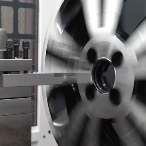 Machine de réparation de jantes en alliage d'aluminium horizontales, polisseuse de jantes, machine de découpe au diamant pour jantes, <span class=keywords><strong>prix</strong></span> AWR28HPC-PRO - Product Image 6