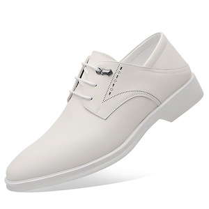 Zapatos de vestir de cuero blanco para hombre, con punta en pico, informales para oficina, en blanco y negro, con suela suave, estilo juvenil - Product Image 5