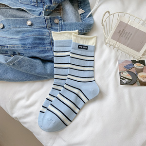 Chaussettes décontractées <span class=keywords><strong>pour</strong></span> femmes, style coréen tendance, niche rétro, rayées, à revers <span class=keywords><strong>large</strong></span>, double couche, bord roulé - Product Image 6