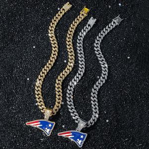 Großhandel New England Patriots Anhänger Meisterschafts-Halsketten Hip-Hop Klassischer Gold/Silber Beschichteter Legierungsschmuck Kubanische Kette - Product Image 2