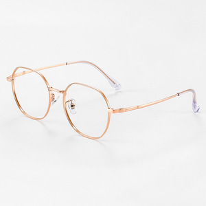 Monturas de Gafas Redondas Artísticas con Borde Dorado para Mujer 5808, Lentes de PC Medianas, Puente Nasal Estándar, Origen Danyang - Product Image 1