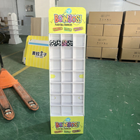 Support d'affichage au sol en carton ondulé personnalisé pour jouets en peluche POP pour supermarché