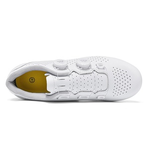 <span class=keywords><strong>Chaussures</strong></span> <span class=keywords><strong>de</strong></span> cyclisme transfrontalières pour hommes et femmes, vélo <span class=keywords><strong>de</strong></span> <span class=keywords><strong>route</strong></span>, VTT, clipsables, légères, printemps/été - Product Image 4