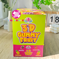 Bonbons gélifiés aux fruits 3D 4D halal en gros, bonbons gélifiés personnalisés sucrés et acidulés à la fraise et à l'ananas, bonbons gélifiés moelleux fourrés à la confiture