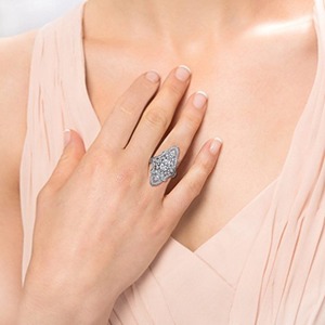 Anello da Donna con Zirconia Cubica Floreale Ispirato all'Etnicità, Gioiello alla Moda - Product Image 3