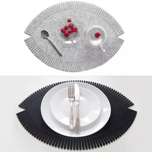 Tấm Lót Đĩa Bằng Nỉ Tấm Lót Đĩa Bằng Nỉ Chất Liệu Bền Dễ Lau Chùi Tấm Lót Bàn Ăn - Product Image 1