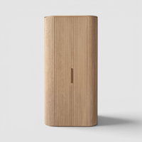 Armoire moderne à 2 portes avec panneaux rainurés arrondis, armoire en bois de 91 pouces de hauteur avec étagères intérieures pour le rangement de la chambre