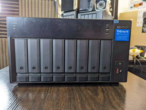QNAP TVS-h874 NAS โปรเซสเซอร์ Intel Core i5-12400 รุ่นที่ 12 แบบ 6 คอร์ 12 เธรด  8 ช่องใส่ฮาร์ดดิสก์  ระบบจัดเก็บข้อมูลแบบเน็ตเวิร์ก รุ่น TVS-h874-i5-32G Tvs-h874-i5-32g - Product Image 4