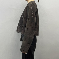 Jancoco Maßgefertigte OEM Wildlederjacke mit Muschelkanten für Damen Rundhals Cropped Lederjacke für Frühling und Herbst