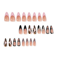 Vente en gros de faux ongles stiletto gothiques à presser avec breloques étoiles 3D et diamants, fournisseur d'ongles artificiels personnalisés sous marque privée
