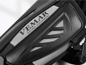 Genouillères de <span class=keywords><strong>moto</strong></span> rembourrées chaudes respirantes réglables antidérapantes avec protection tout-terrain en polyester et nylon fermeture à boucle - Product Image 3