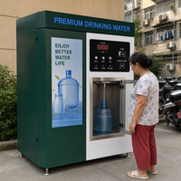 Station de remplissage d'eau en libre-service pour la communauté commerciale, avec réservoir en acier inoxydable de 800 L, stérilisation, carte IC, code QR et recharge à distance